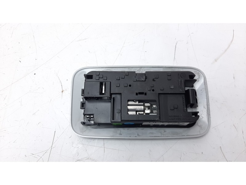 Recambio de luz interior para fiat 500 x (334) 1.6 16v cat referencia OEM IAM 7356121870  
