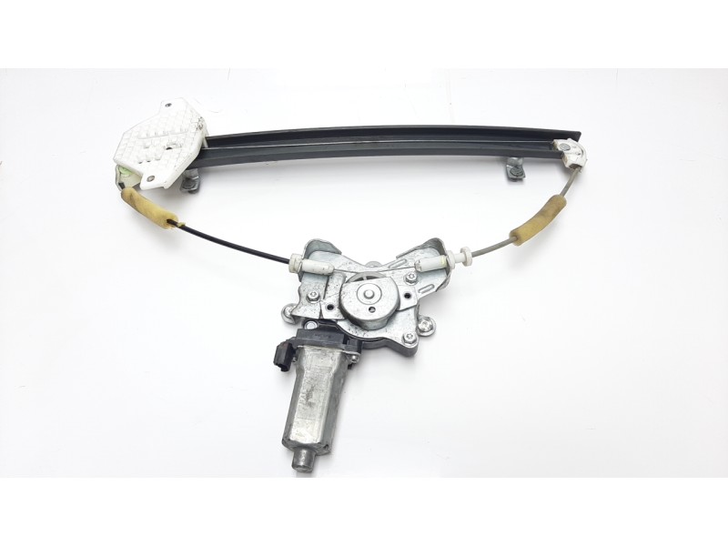 Recambio de elevalunas trasero izquierdo para ssangyong rodius 2.0 td cat referencia OEM IAM 7333021001  