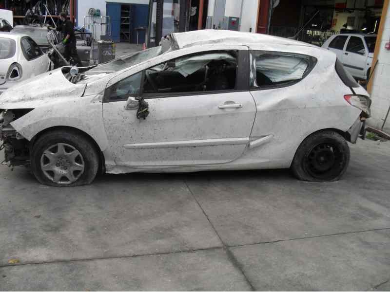 peugeot 308 del año 2008