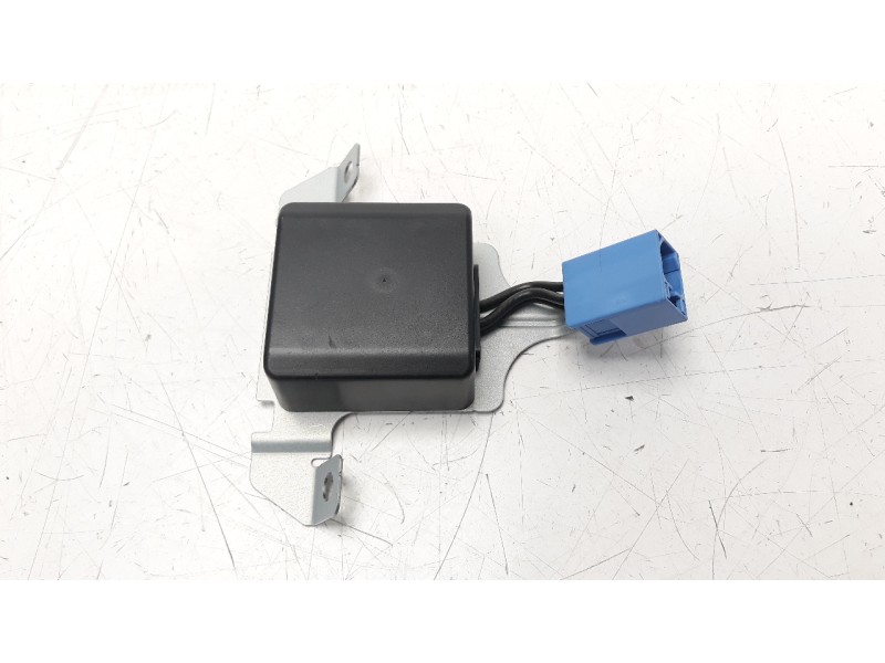 Recambio de antena para mazda cx-30 referencia OEM IAM BDMD66T30  