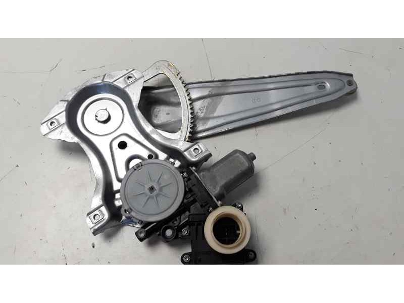 Recambio de elevalunas trasero derecho para toyota verso advance referencia OEM IAM 698300F040  