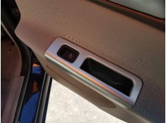 Recambio de mando elevalunas trasero derecho para volvo v50 familiar 2.0 d momentum referencia OEM IAM 31295736  