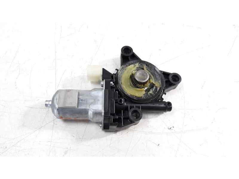 Recambio de motor elevalunas delantero derecho para kia soul ( ) 1.6 gdi cat referencia OEM IAM 82460B2000  