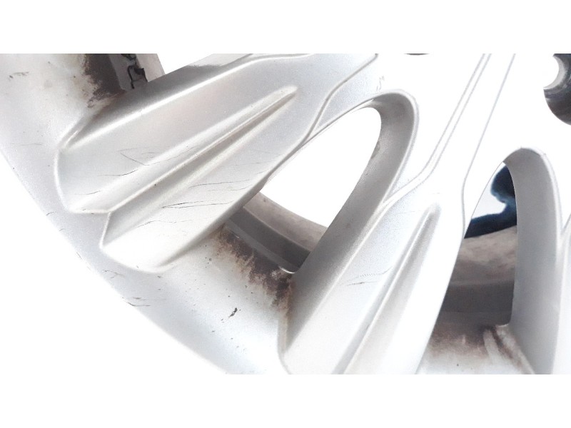 Recambio de llanta para ssangyong rodius 2.0 td cat referencia OEM IAM 17PULGADAS 4173021600 