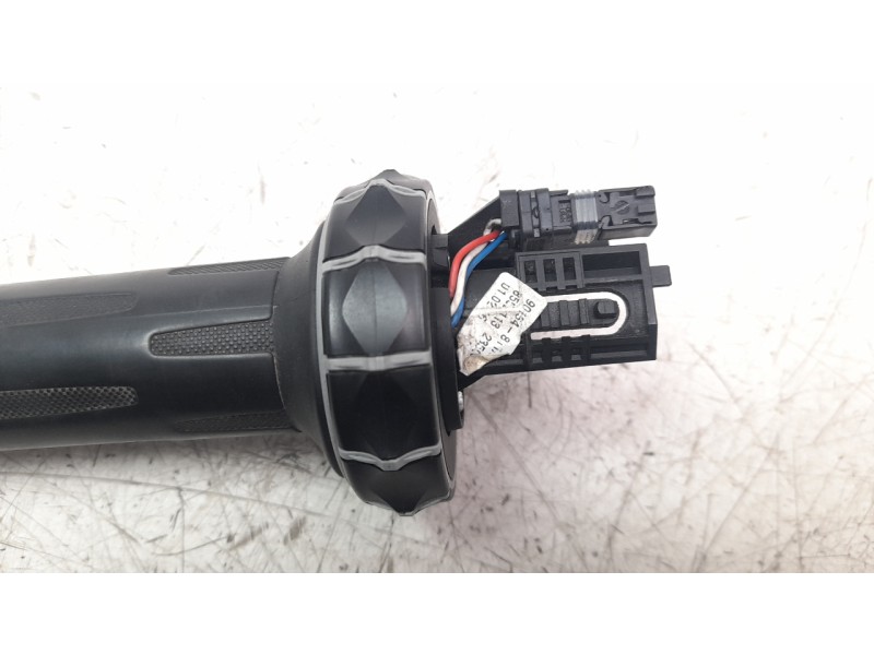 Recambio de puño acelerador para bmw r 1200 r r 1200 r referencia OEM IAM 61317727498  