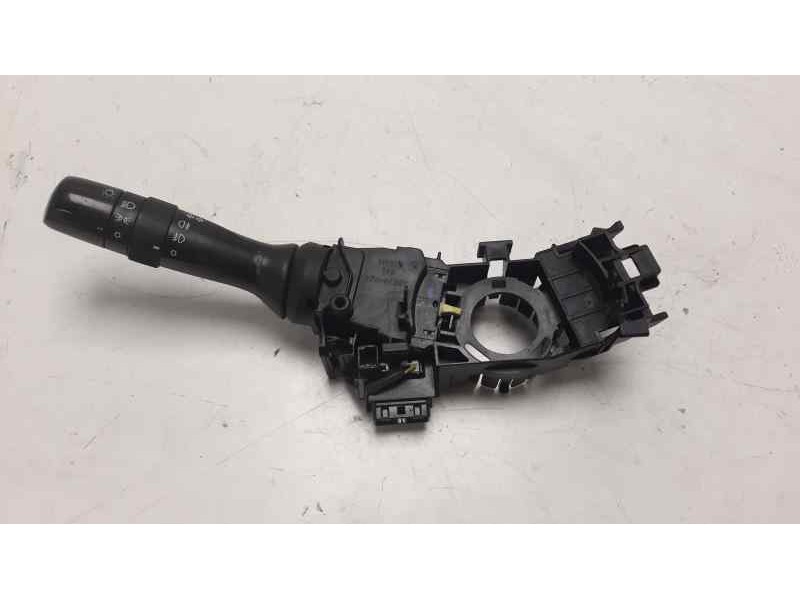 Recambio de mando intermitentes para toyota verso advance referencia OEM IAM 0520017F421  