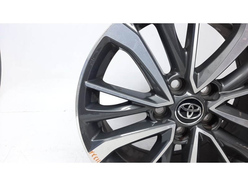 Recambio de llanta para toyota avensis 1.8 16v cat referencia OEM IAM HL8104  