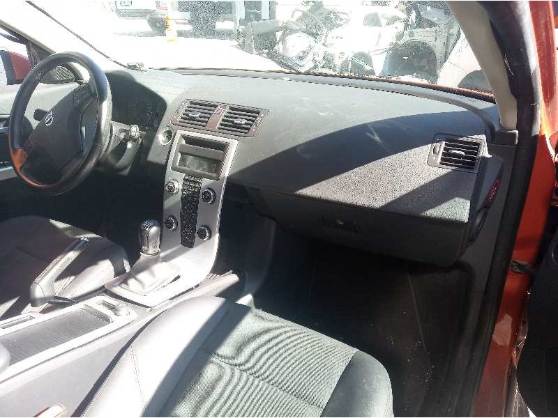 volvo c30 del año 2010