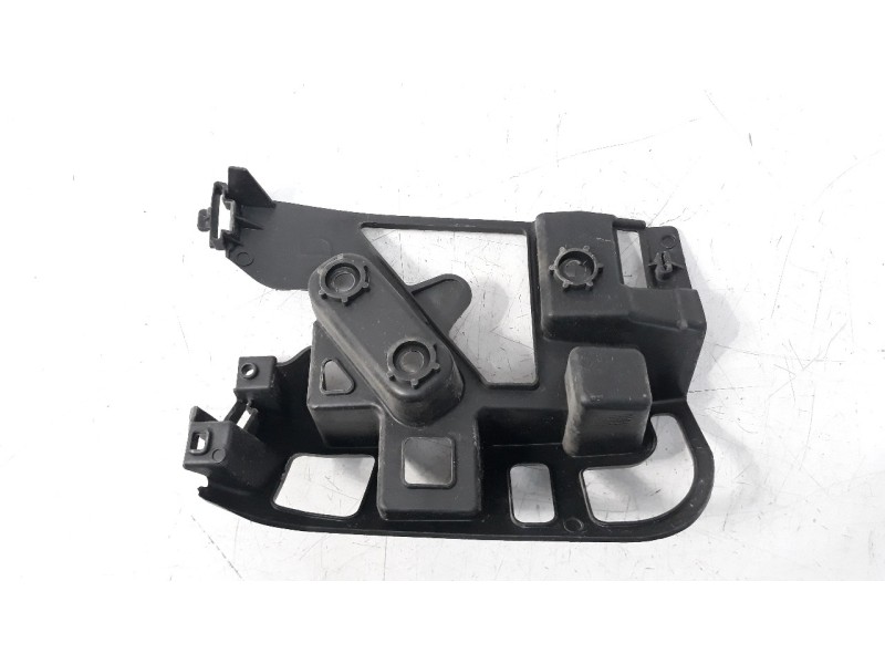 Recambio de molduras traseras para peugeot 5008 1.5 blue-hdi fap referencia OEM IAM 9814616380  