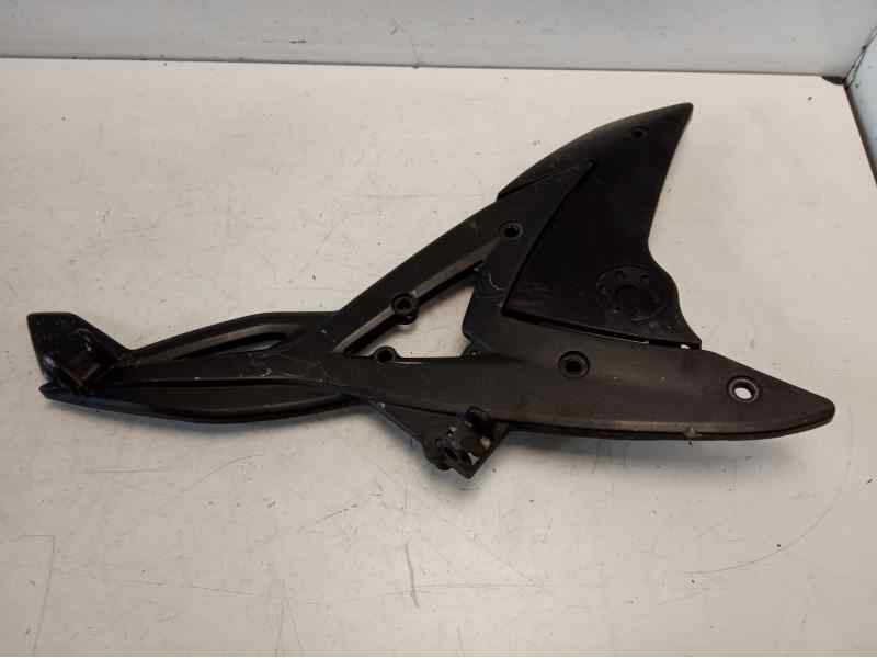 Recambio de estribo para kawasaki er 6 er 6f referencia OEM IAM 350630286  