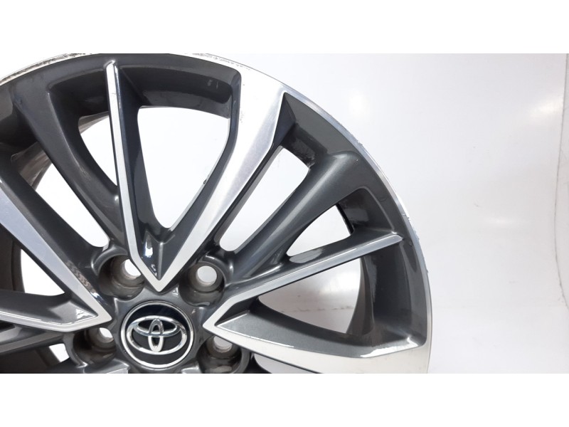 Recambio de llanta para toyota avensis 1.8 16v cat referencia OEM IAM HL8104  