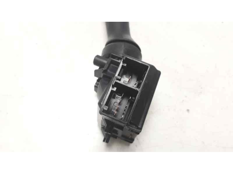 Recambio de mando limpia para toyota verso advance referencia OEM IAM 0521017F525  