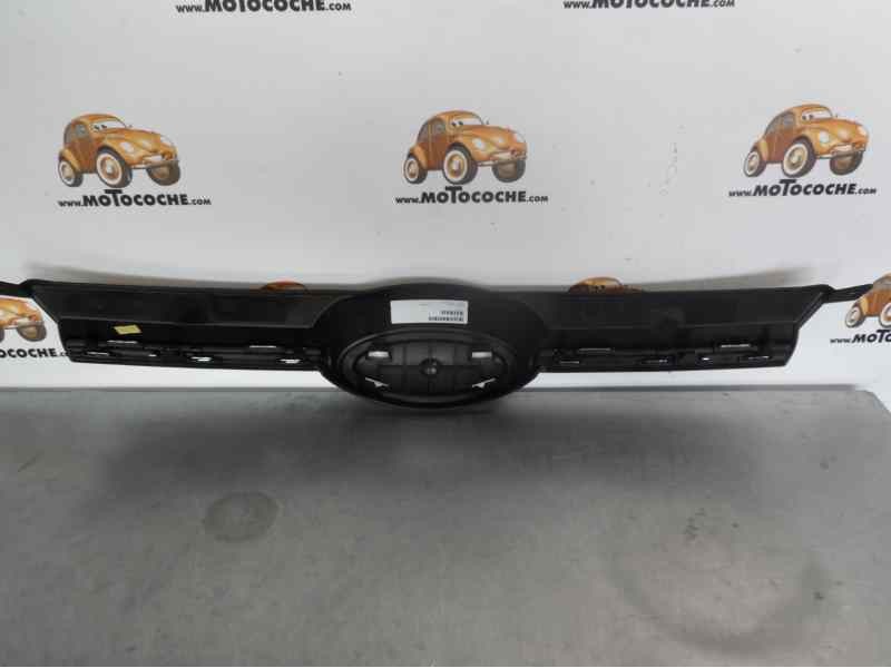 Recambio de rejilla delantera para ford focus lim. (cb8) referencia OEM IAM 1719227 107105005 FD4282001