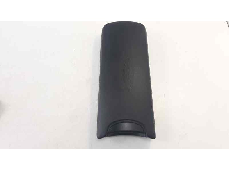 Recambio de apoyabrazos central para toyota avensis (t27) 2.0 d-4d cat referencia OEM IAM   