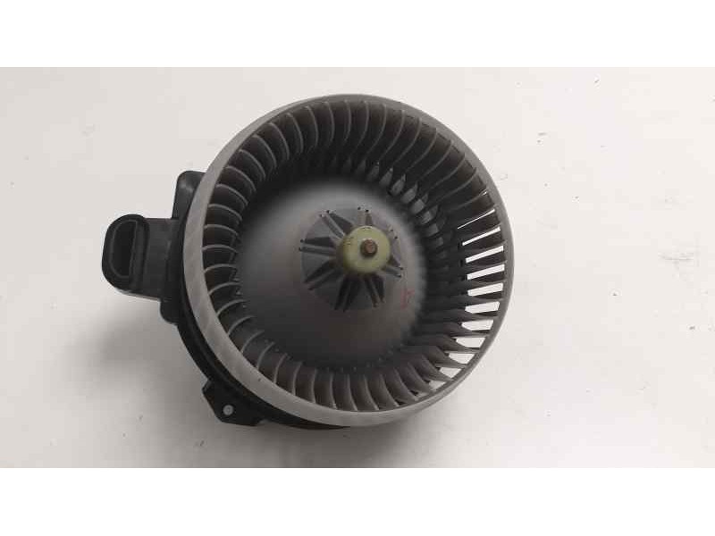 Recambio de ventilador calefaccion para toyota verso advance referencia OEM IAM AV2727008103  