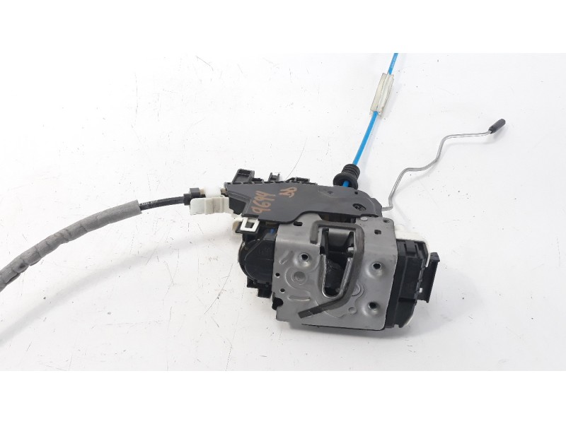 Recambio de cerradura puerta delantera derecha para infiniti q30 2.2d sport referencia OEM IAM A0997202201  