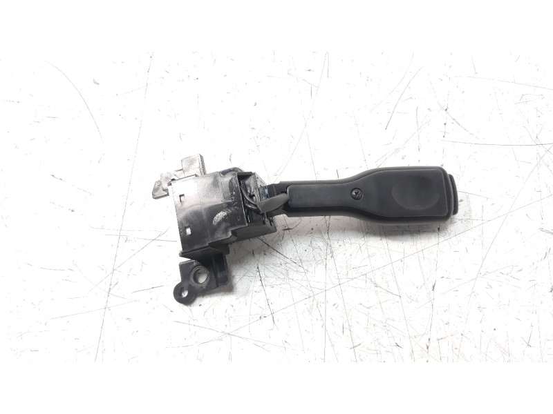 Recambio de mando multifuncion para toyota avensis 1.8 16v cat referencia OEM IAM 2963V69 18A174 