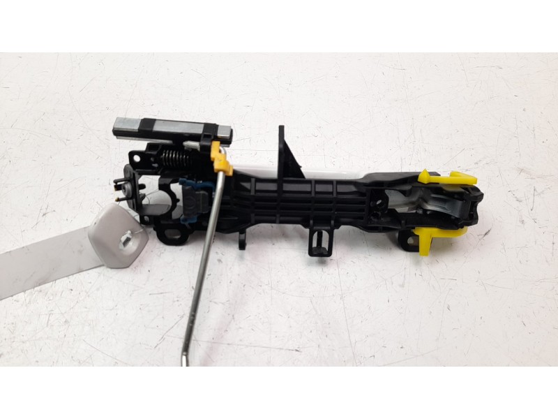 Recambio de maneta exterior delantera izquierda para toyota avensis 1.8 16v cat referencia OEM IAM 6921105918  