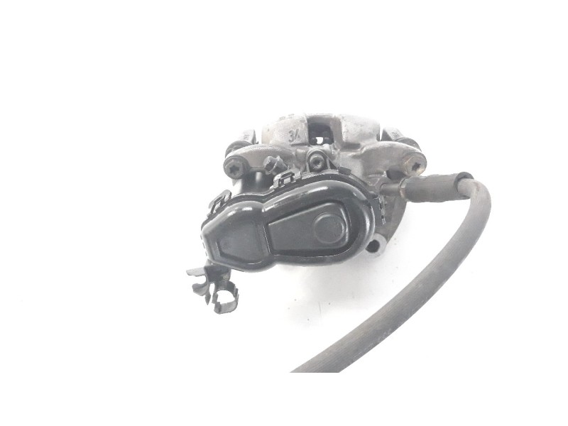Recambio de pinza de freno trasera derecha para infiniti q30 2.2d sport referencia OEM IAM 0004232481  