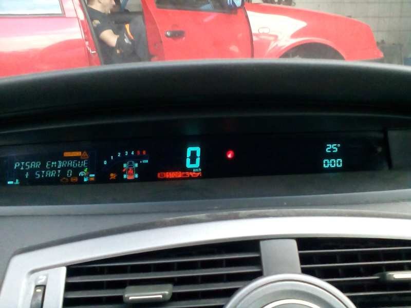 renault scenic ii del año 2004