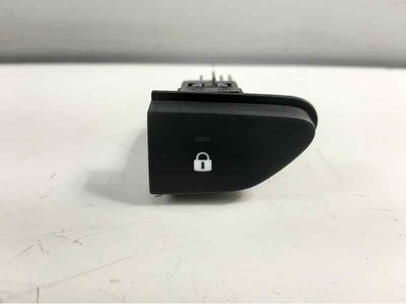 Recambio de interruptor para renault clio iv dynamique referencia OEM IAM 252103678R  