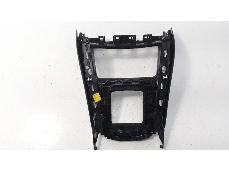 Recambio de moldura para infiniti q30 2.2d sport referencia OEM IAM 969415DF0A  