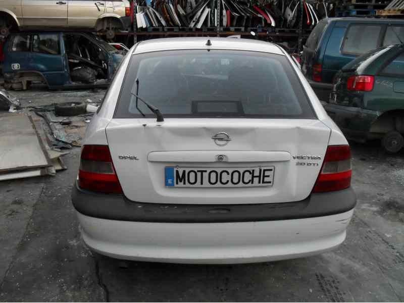 opel vectra b berlina del año 1995
