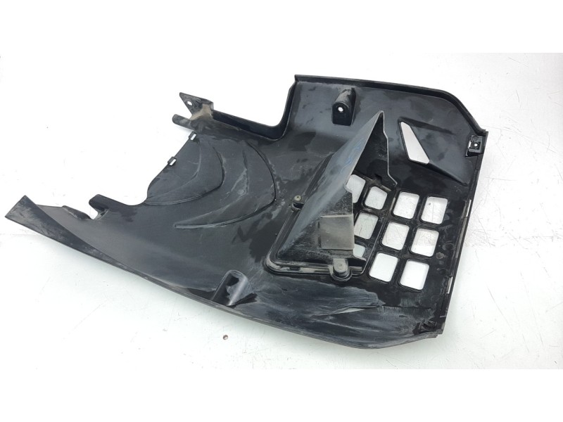 Recambio de cubrecarter para kymco g-dink 125 referencia OEM IAM 19025ACD5E000  