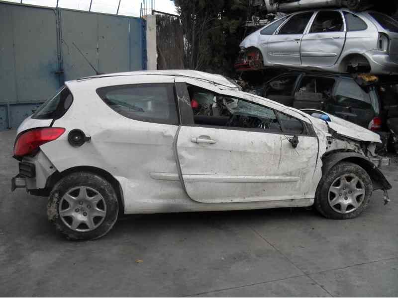 peugeot 308 del año 2008