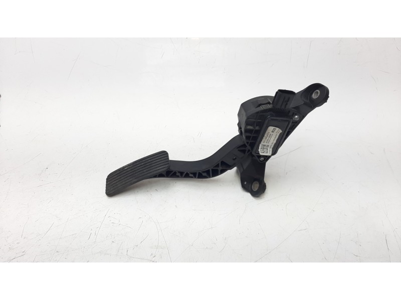 Recambio de potenciometro pedal para kia ceed 1.4 cat referencia OEM IAM 32700G4200  