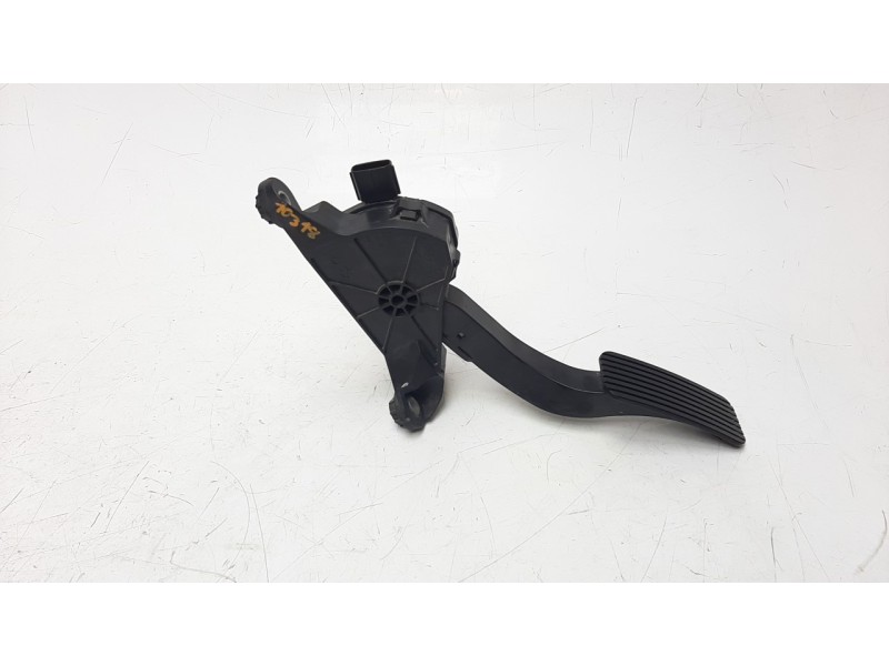 Recambio de potenciometro pedal para kia ceed 1.4 cat referencia OEM IAM 32700G4200  