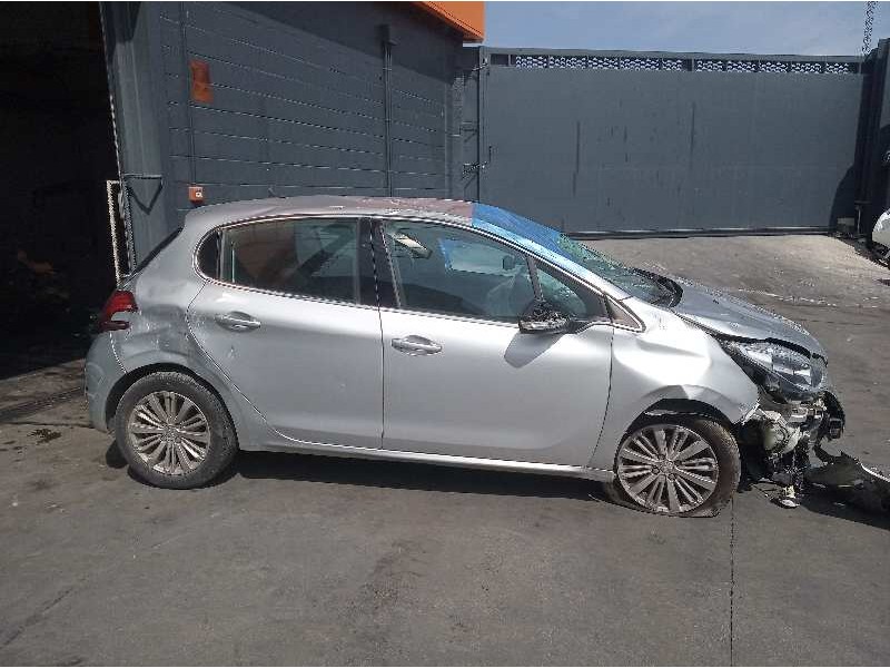 peugeot 208 del año 2017