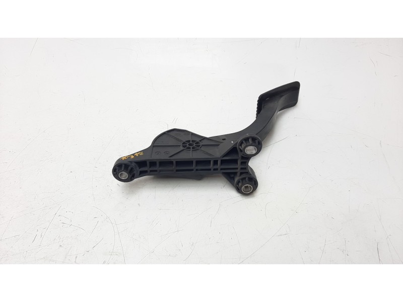 Recambio de potenciometro pedal para kia ceed 1.4 cat referencia OEM IAM 32700G4200  