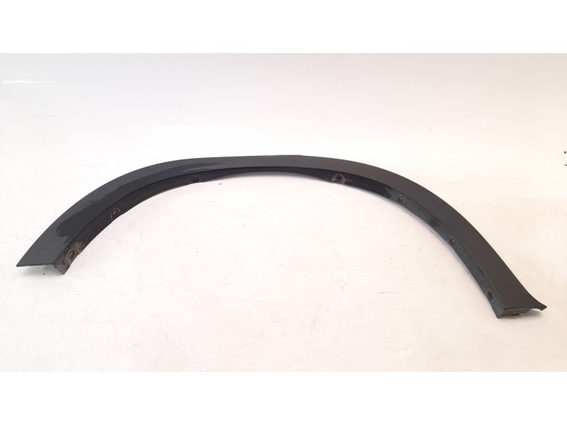 Recambio de aletin trasero derecho para bmw x5 (e70) 3.0d referencia OEM IAM 51777158426  