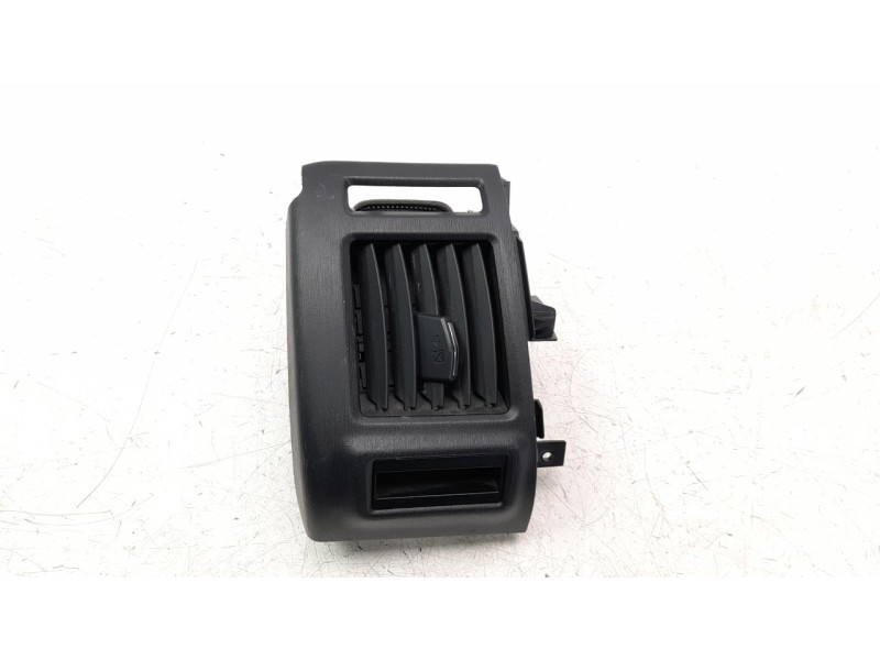 Recambio de rejilla aireadora para toyota prius+ 1.8 16v (híbrido) referencia OEM IAM 5568647060  