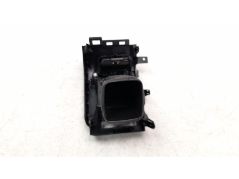 Recambio de rejilla aireadora para toyota prius+ 1.8 16v (híbrido) referencia OEM IAM 5568647060  