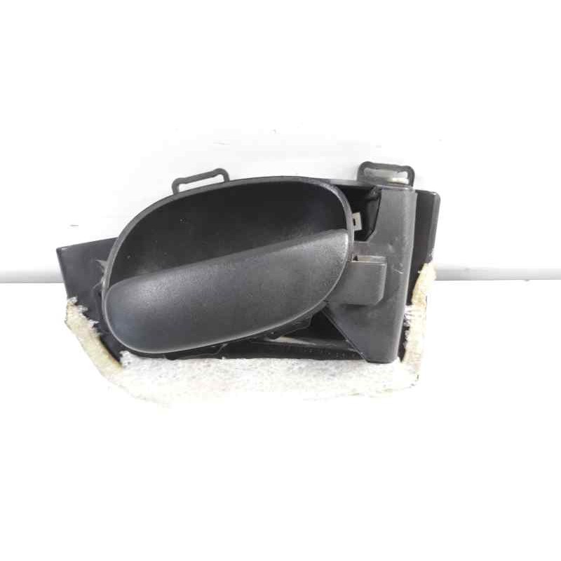 Recambio de maneta interior delantera derecha para peugeot 206 berlina 1.9 diesel referencia OEM IAM 9623698077  