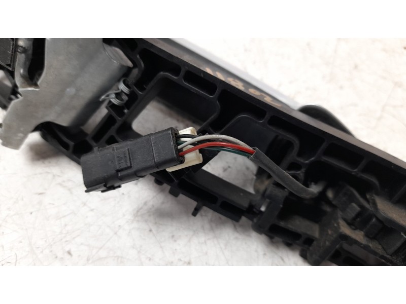 Recambio de maneta exterior delantera izquierda para ford ecosport (cr6) trend referencia OEM IAM CN158A61  