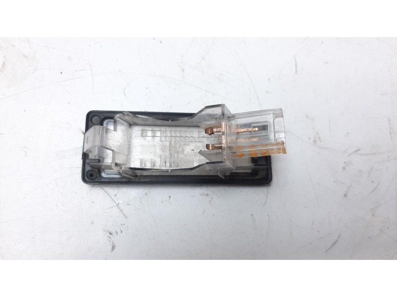 Recambio de piloto matricula para renault captur 1.5 dci diesel fap energy referencia OEM IAM 8200013577 103F19310960 