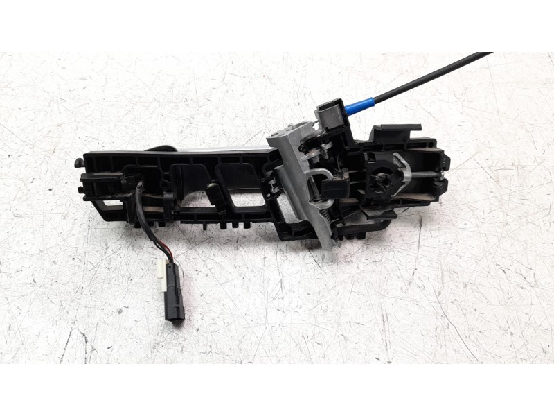 Recambio de maneta exterior delantera derecha para ford ecosport (cr6) trend referencia OEM IAM CN158A61  