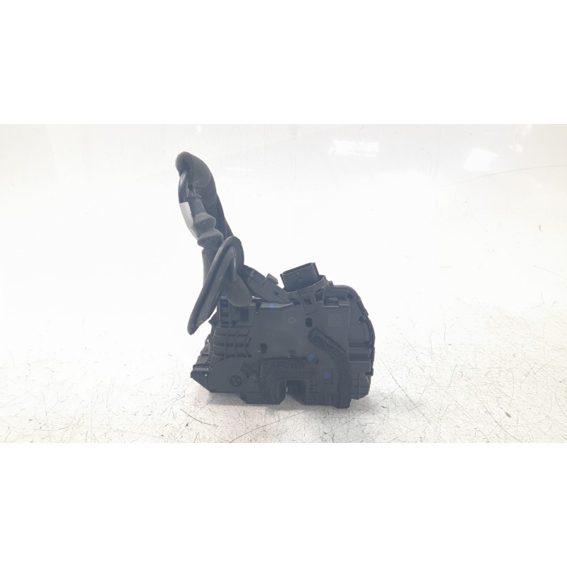 Recambio de cerradura puerta trasera derecha para smart forfour 0.9 turbo cat referencia OEM IAM A4537307500 825021882R 