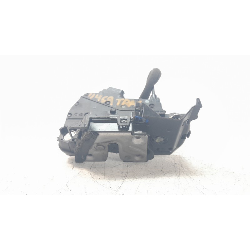 Recambio de cerradura puerta trasera derecha para smart forfour 0.9 turbo cat referencia OEM IAM A4537307500 825021882R 