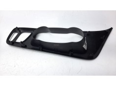 Recambio de moldura para iveco daily furgón 2.3 diesel referencia OEM IAM 5801592795   2