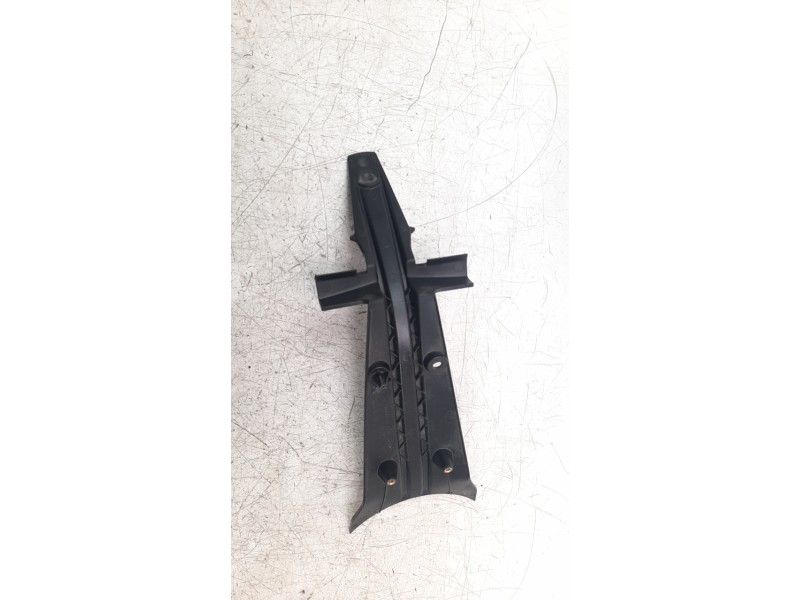 Recambio de moldura para bmw r 1200 r r 1200 r referencia OEM IAM 46638546388  