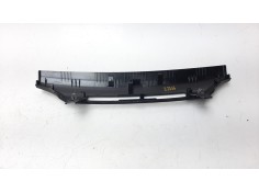 Recambio de moldura para iveco daily furgón 2.3 diesel referencia OEM IAM 5801586544   2