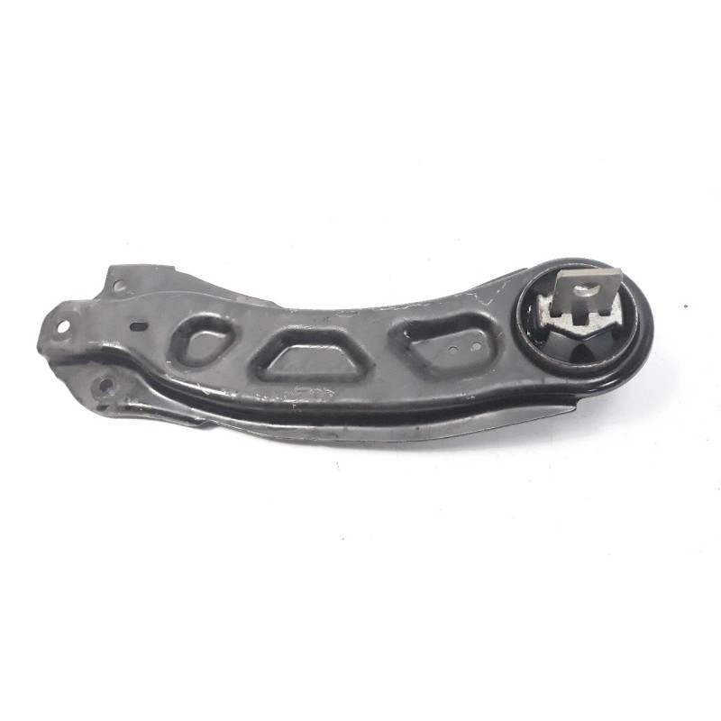 Recambio de brazo suspension inferior trasero derecho para infiniti q30 2.2d sport referencia OEM IAM A2463500506  