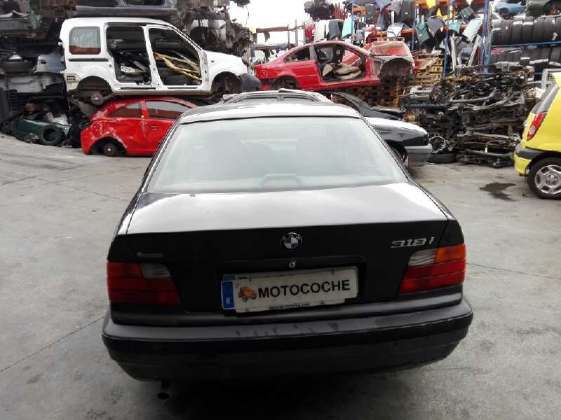 bmw serie 3 berlina (e36) del año 1993