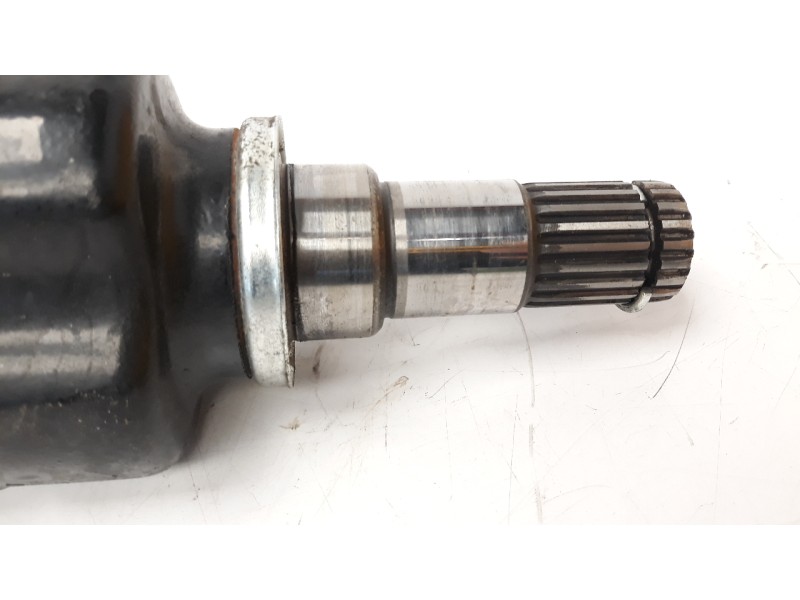 Recambio de transmision delantera derecha para toyota avensis 1.8 16v cat referencia OEM IAM 4341005451 T98712 TO2329