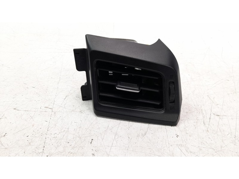 Recambio de rejilla aireadora para toyota rav 4 referencia OEM IAM 5567042170  