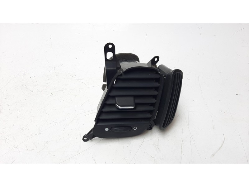 Recambio de rejilla aireadora para iveco daily furgón 2.3 diesel referencia OEM IAM A504227013  